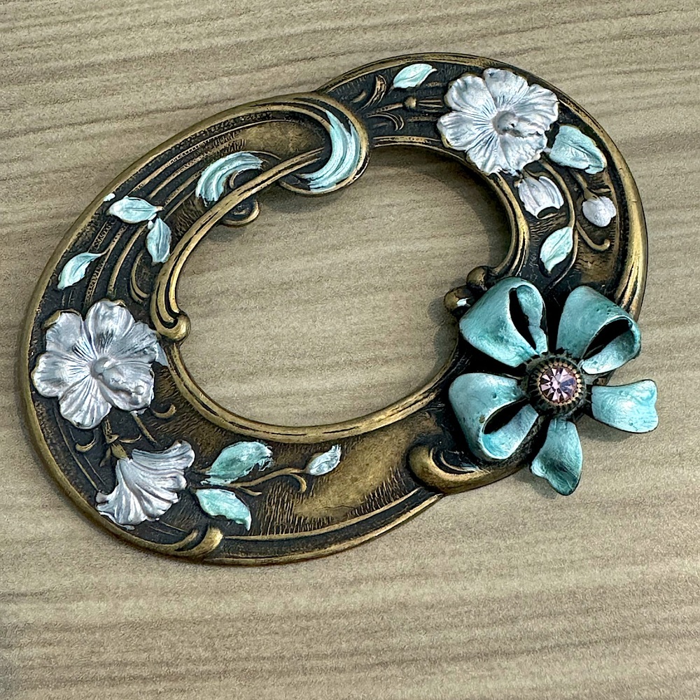 Sweet Romance Vintage Brooch Bronze color Rhinestone Swarovski Crystal